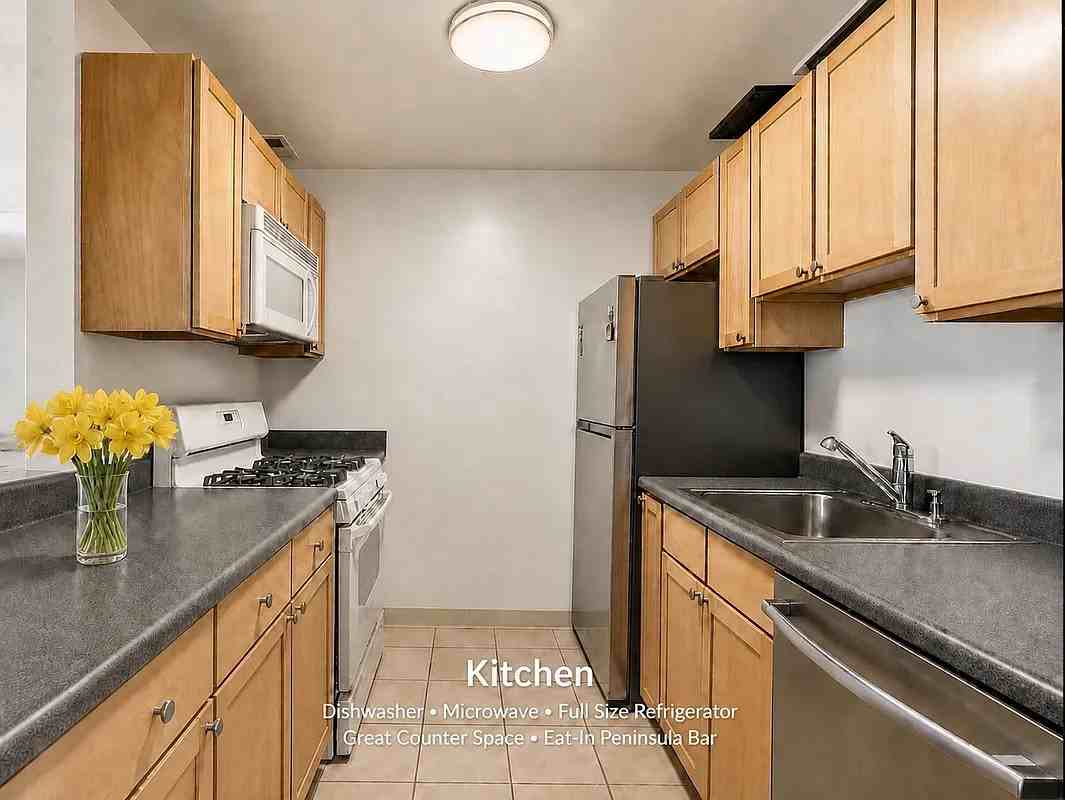 1787 Madison Avenue #506 - Photo 5 of 14