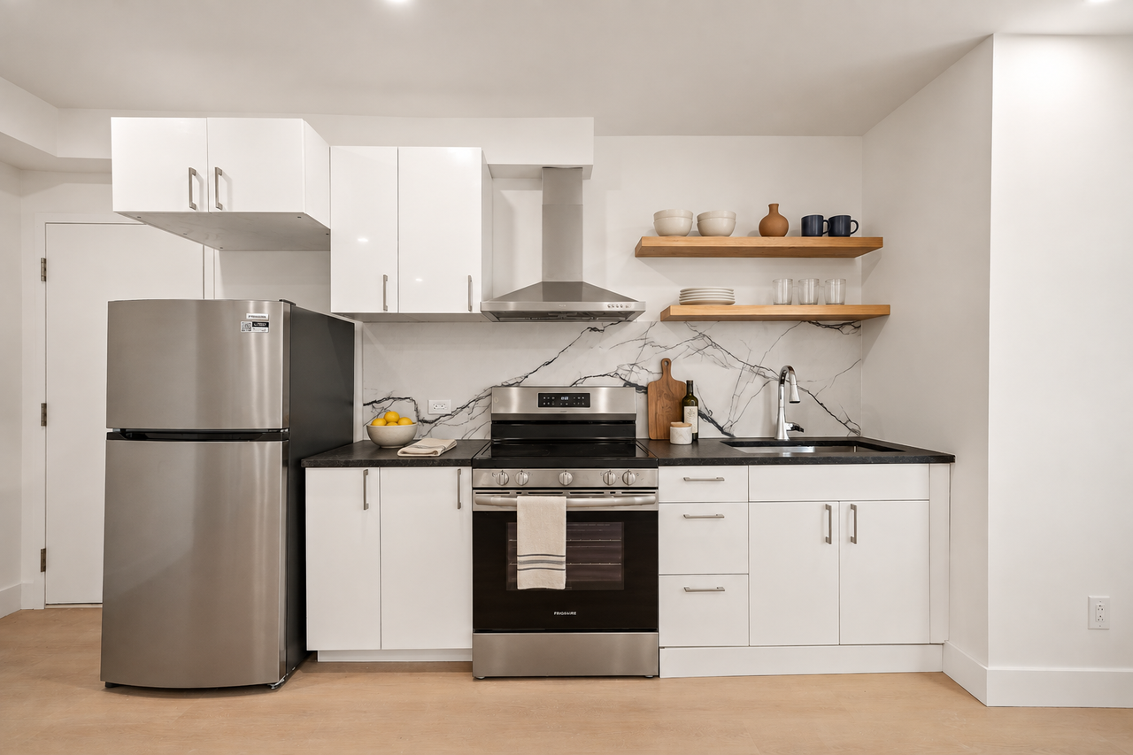 6434 25e Avenue #102 - Photo 5 of 11