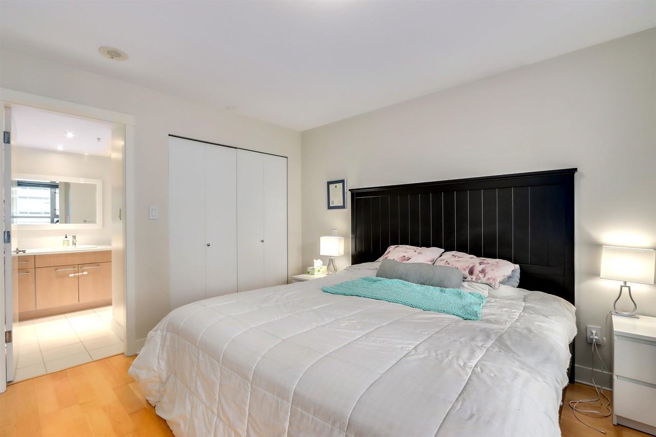 121 16th Street West #704 - Photo 6 of 11