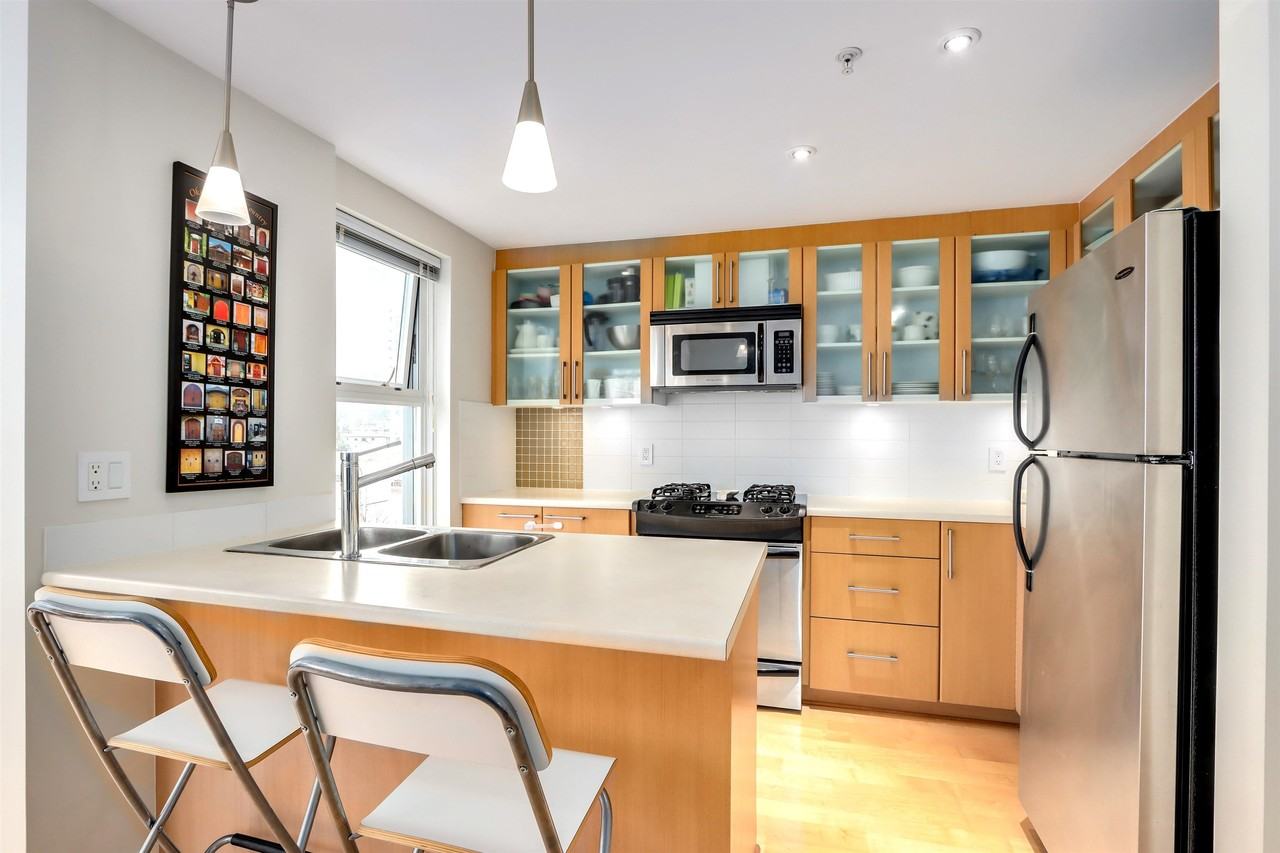 121 16th Street West #704 - Photo 4 of 11