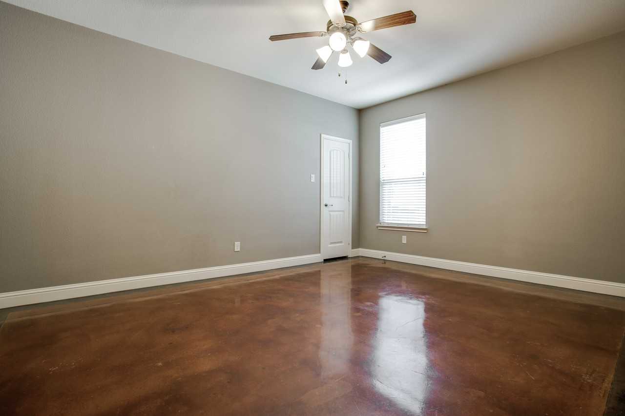 2710 Lubbock Ave #2710 - Photo 4 of 19