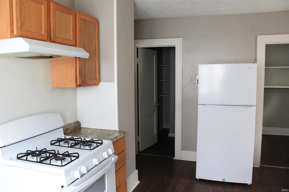 1802 S Taylor St #1802 - Photo 7 of 17