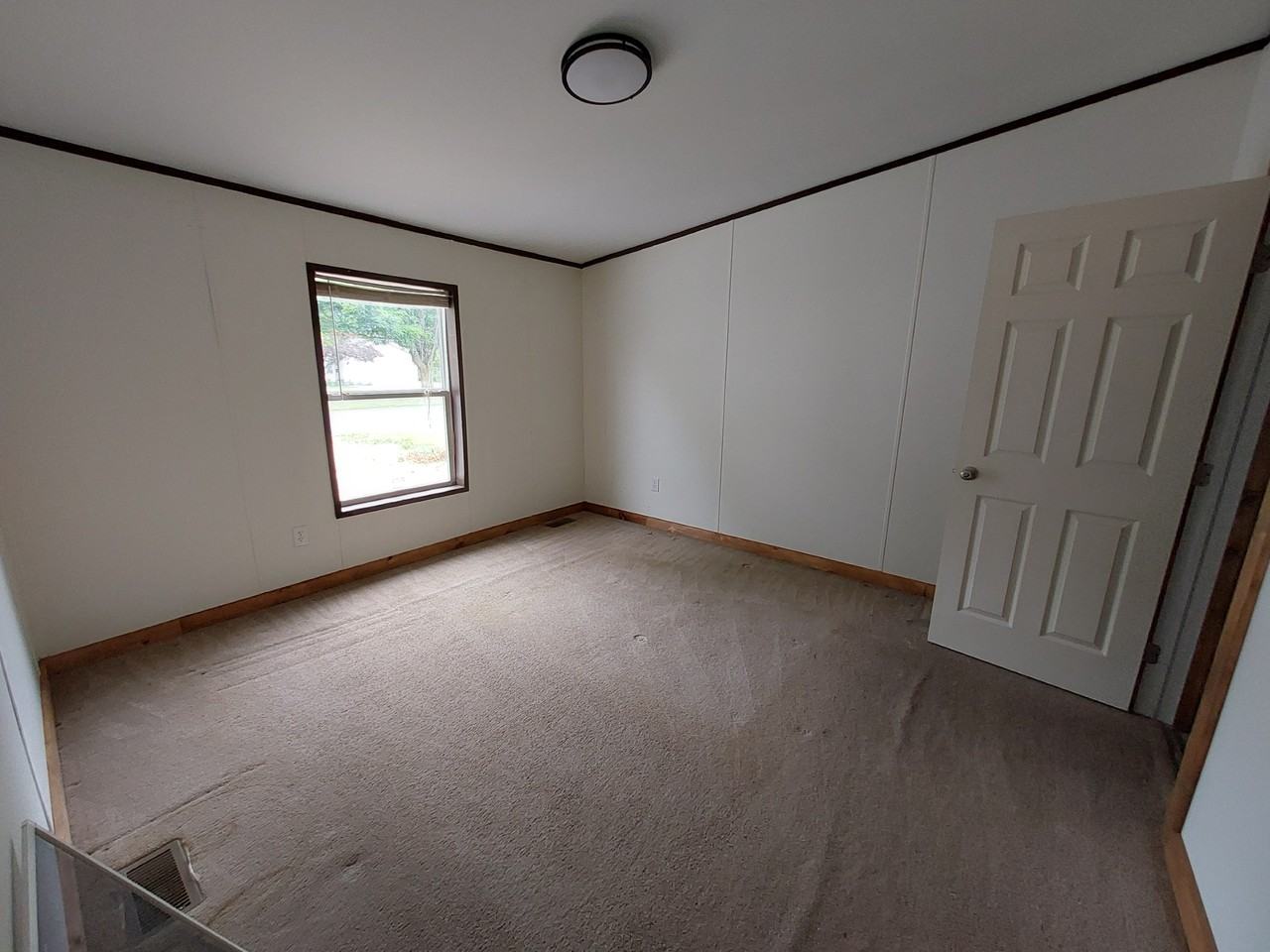 5900 Draper St - Photo 6 of 16