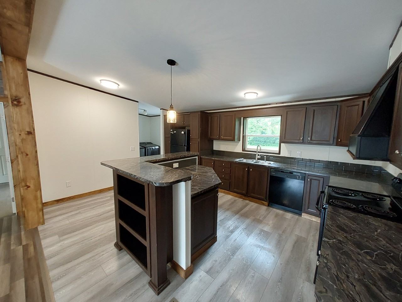 5900 Draper St - Photo 7 of 16