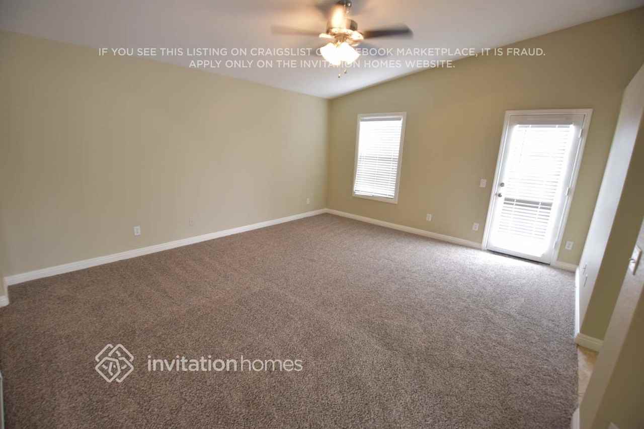 22902 Timber Ln - Photo 5 of 11