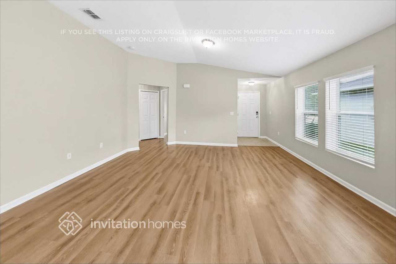 3367 Medici Blvd - Photo 4 of 19