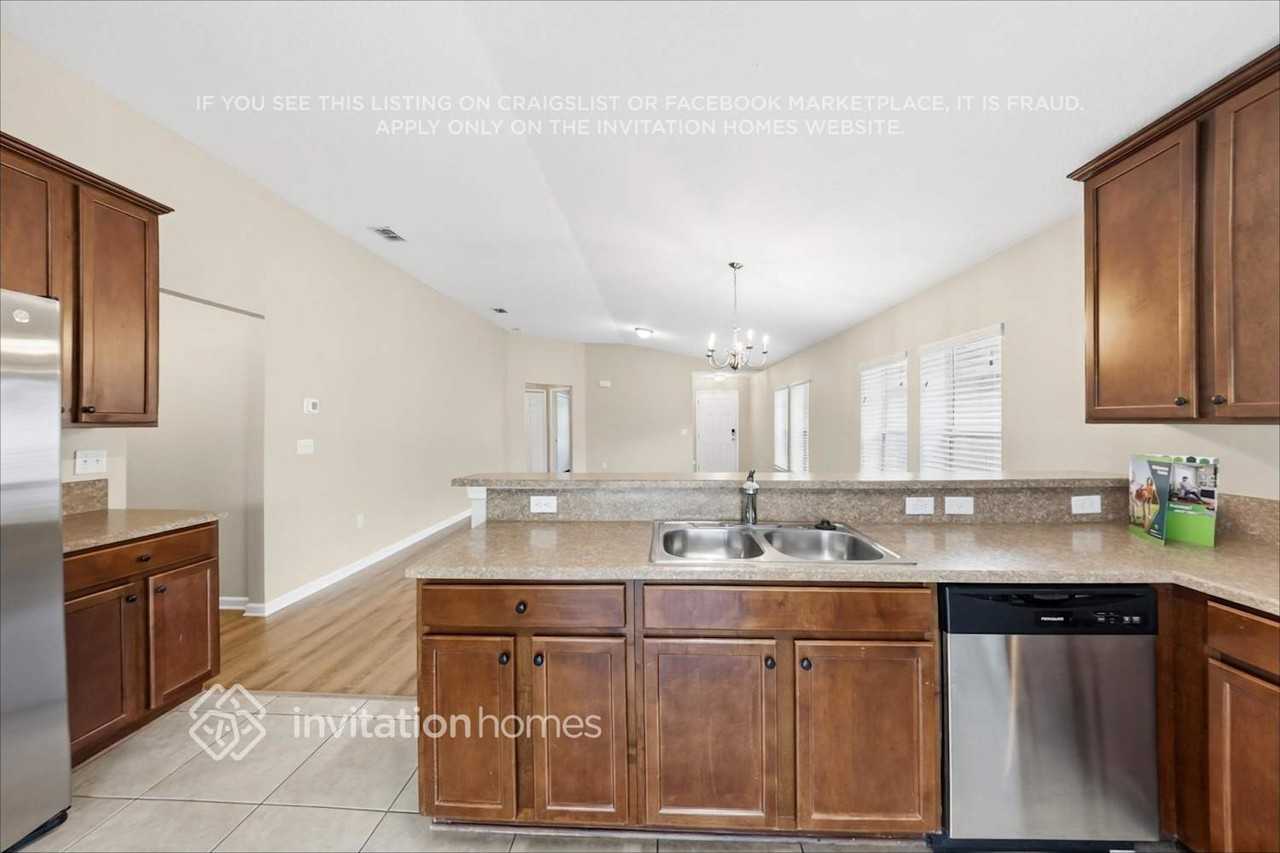 3367 Medici Blvd - Photo 6 of 19