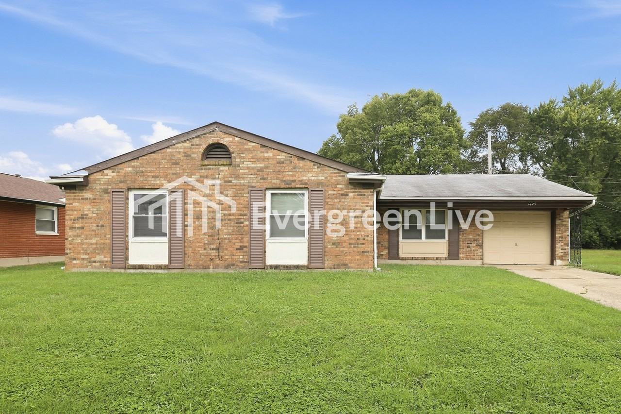4425 Procuniar Dr - Photo 2 of 15