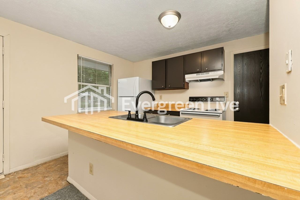 8175 Mount Mckinley Dr - Photo 6 of 15