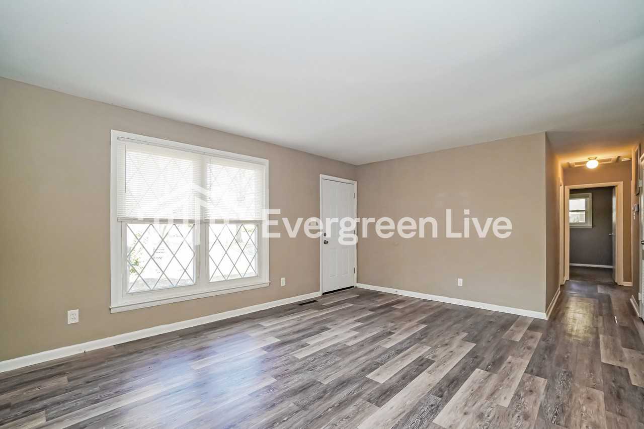 4321 E Livingston Ave - Photo 3 of 15