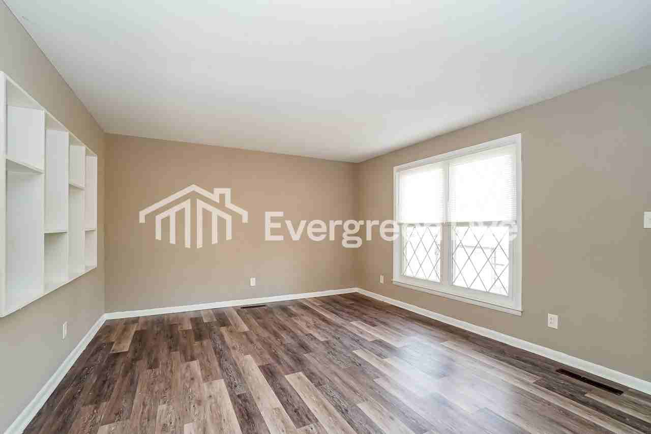 4321 E Livingston Ave - Photo 5 of 15