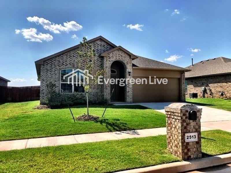 2513 Colby Ct - Photo 2 of 12