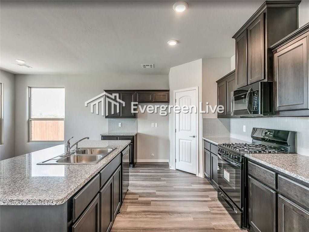 2513 Colby Ct - Photo 6 of 12
