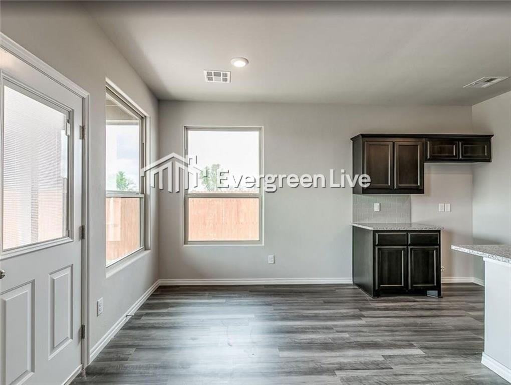 2513 Colby Ct - Photo 7 of 12