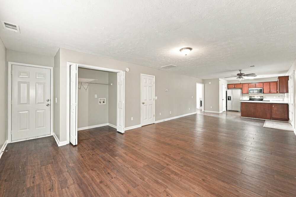 4465 Winton Dr - Photo 5 of 18