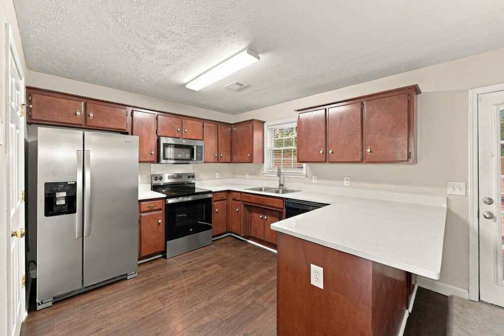 4465 Winton Dr - Photo 7 of 18