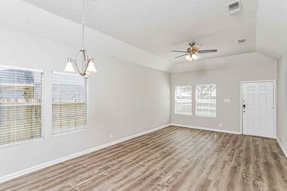 9015 Ridge Path - Photo 3 of 16