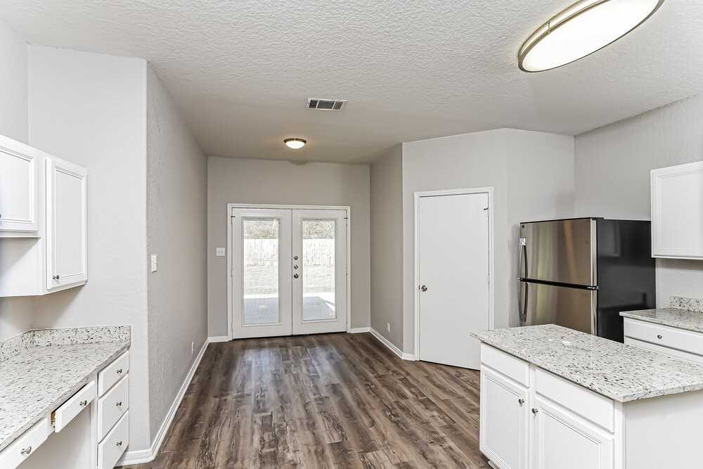 9015 Ridge Path - Photo 5 of 16