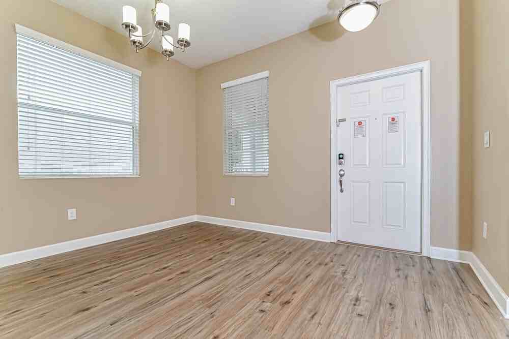 9916 Pecan Hickory Way - Photo 5 of 17