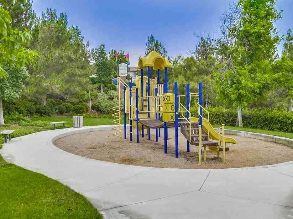 11779 Westview Parkway - Photo 3 of 33