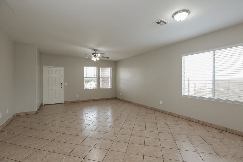 7227 S 41st Ln - Photo 7 of 16
