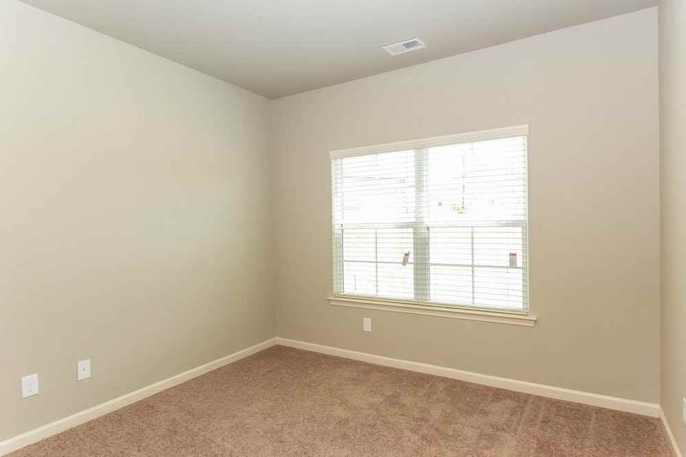 1215 Nottley Dr - Photo 7 of 15