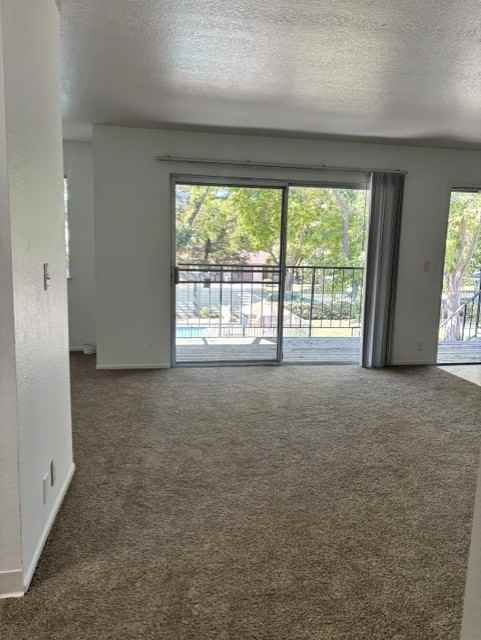 18300 Carriage Drive - Photo 4 of 22