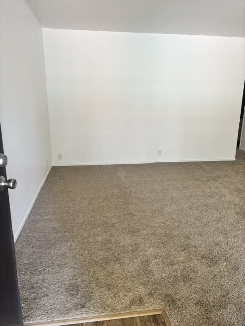 18300 Carriage Drive - Photo 7 of 22