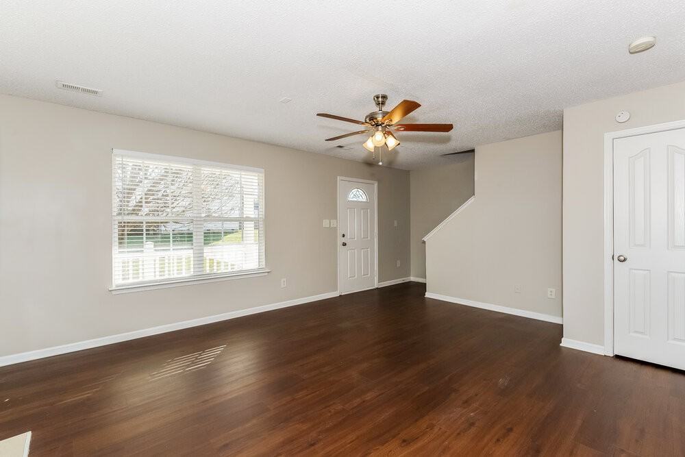 14620 Arlandes Dr - Photo 4 of 23