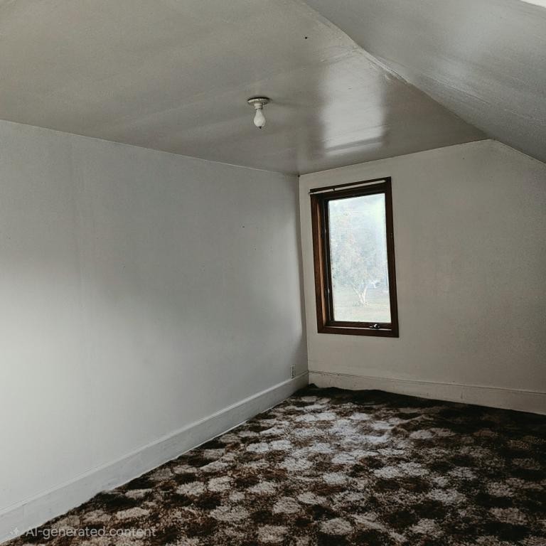 140 Wisconsin Ave - Photo 4 of 7