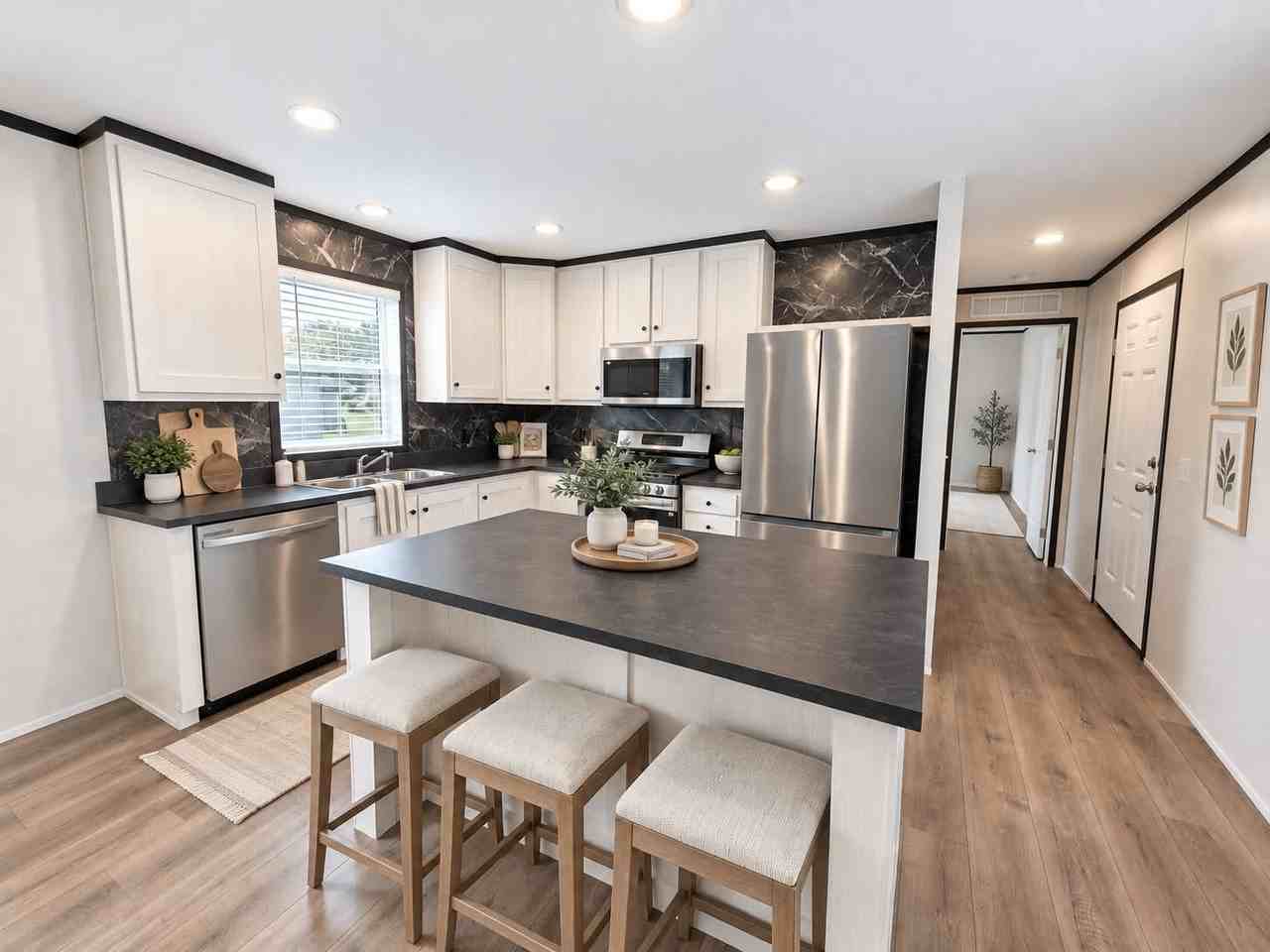 3624 Hawthorne St #703 - Photo 3 of 16
