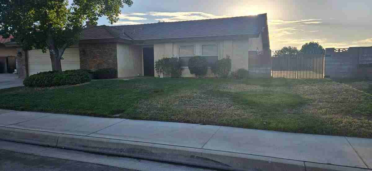 43109 Cherbourg Ln - Photo 2 of 20