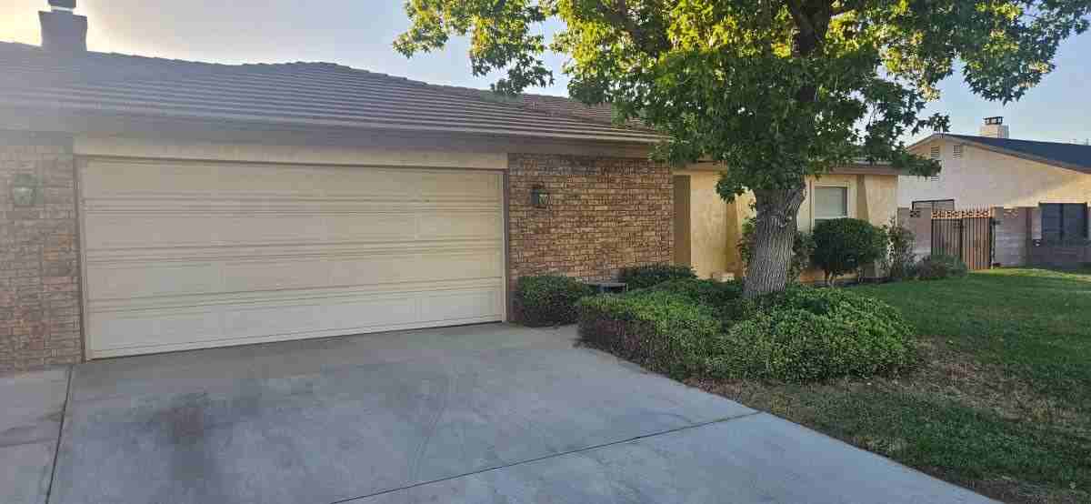 43109 Cherbourg Ln - Photo 6 of 20