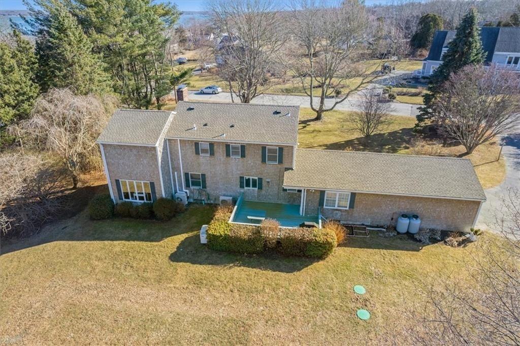 98 Hargraves Dr - Photo 2 of 37