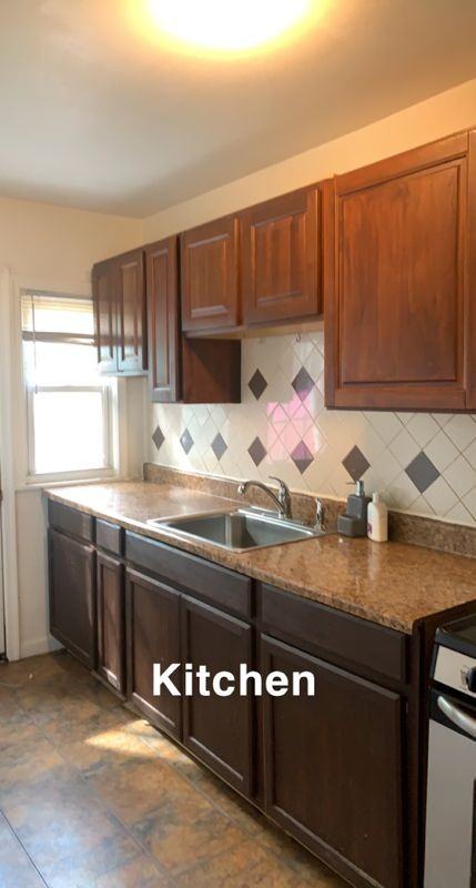 5204 Craig Ave - Photo 2 of 16