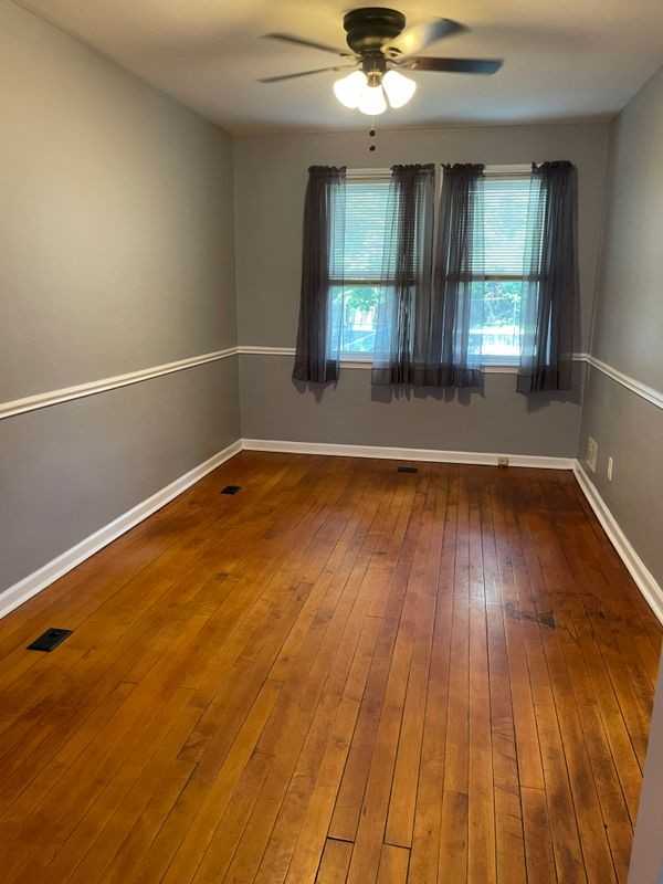 5204 Craig Ave - Photo 5 of 16