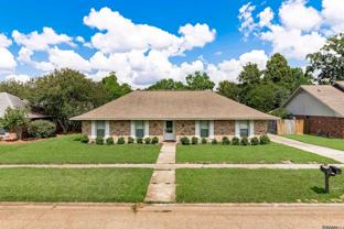 10737 Danbury Dr - Photo 1 of 1