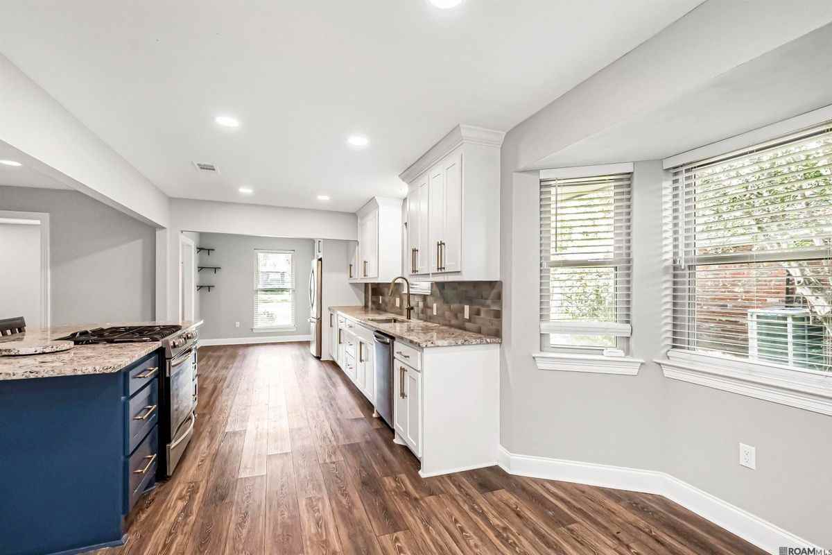 10737 Danbury Dr - Photo 7 of 18