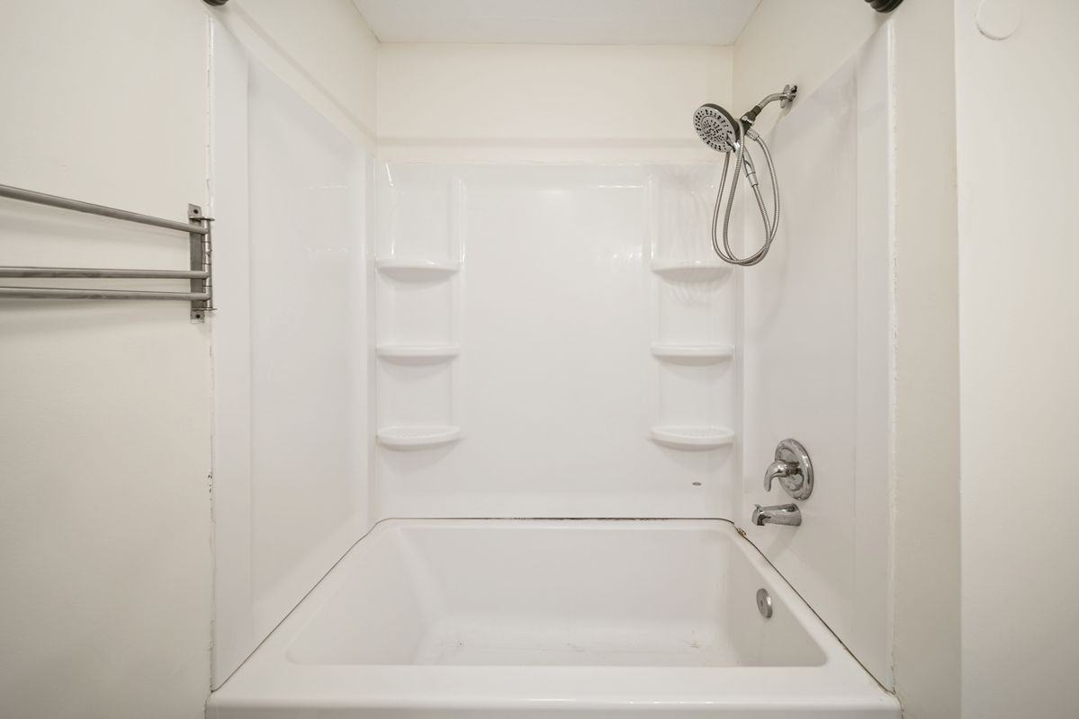 232 Oakville Ave ##H - Photo 2 of 33
