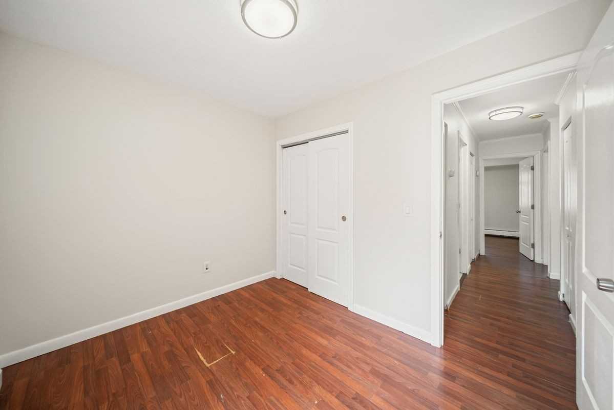 232 Oakville Ave ##H - Photo 4 of 33