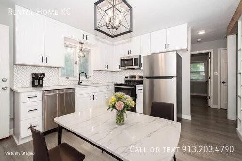 940 S 57th St - Photo 3 of 24