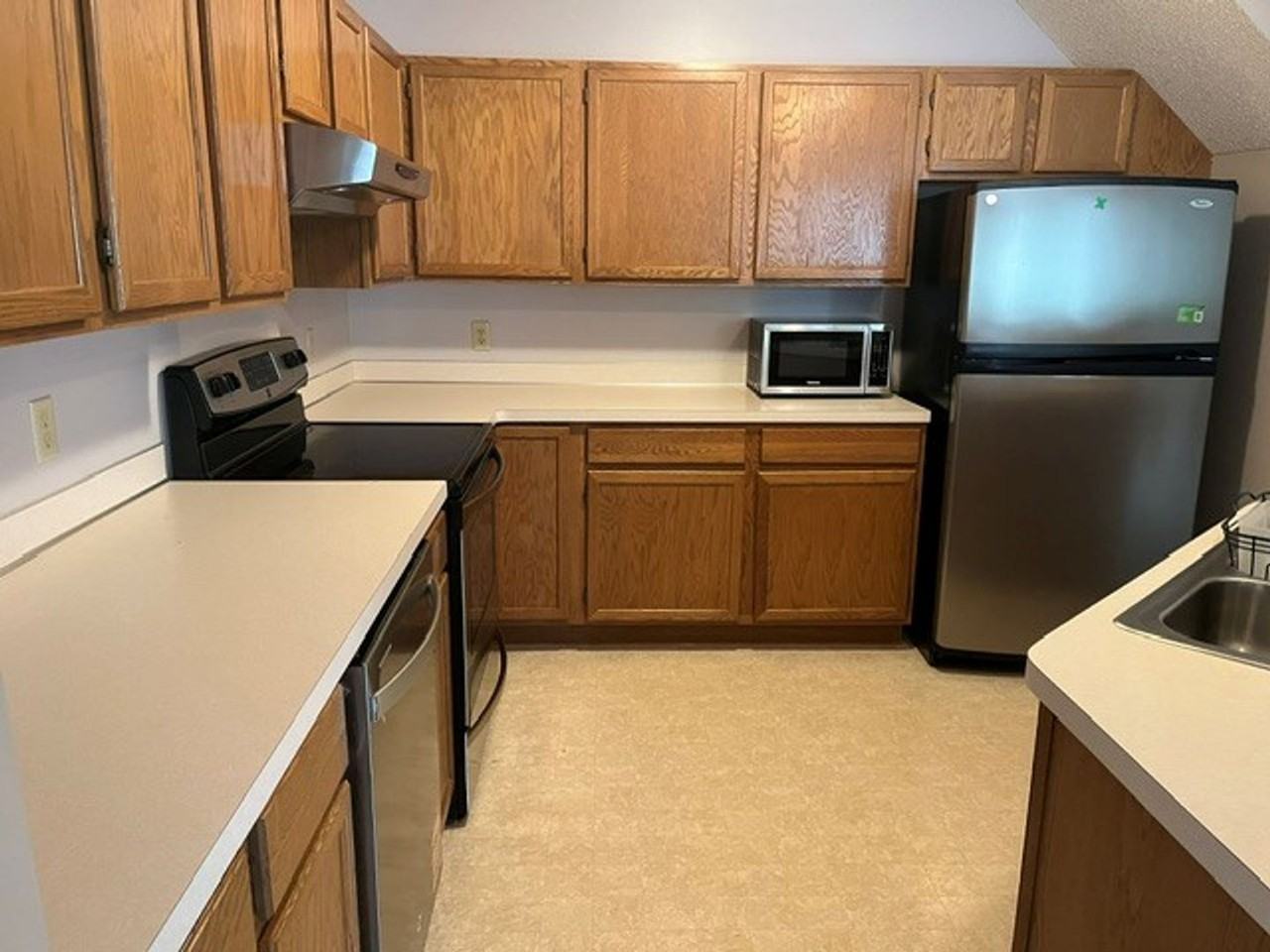 971 Santa Vera Dr - Photo 2 of 12