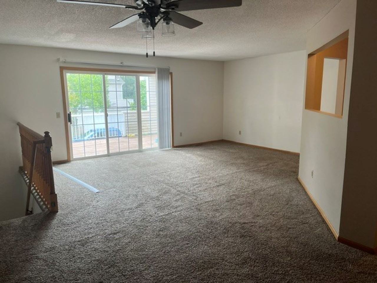 971 Santa Vera Dr - Photo 4 of 12