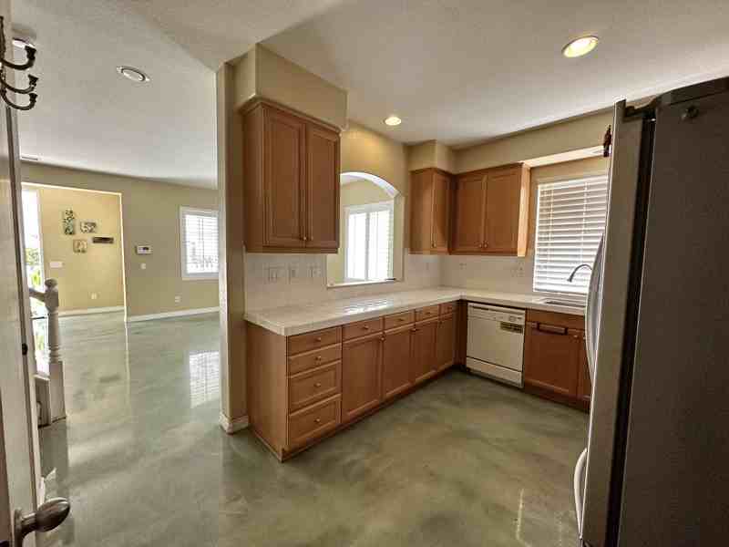 1431 Trouville Ln #5 - Photo 6 of 34