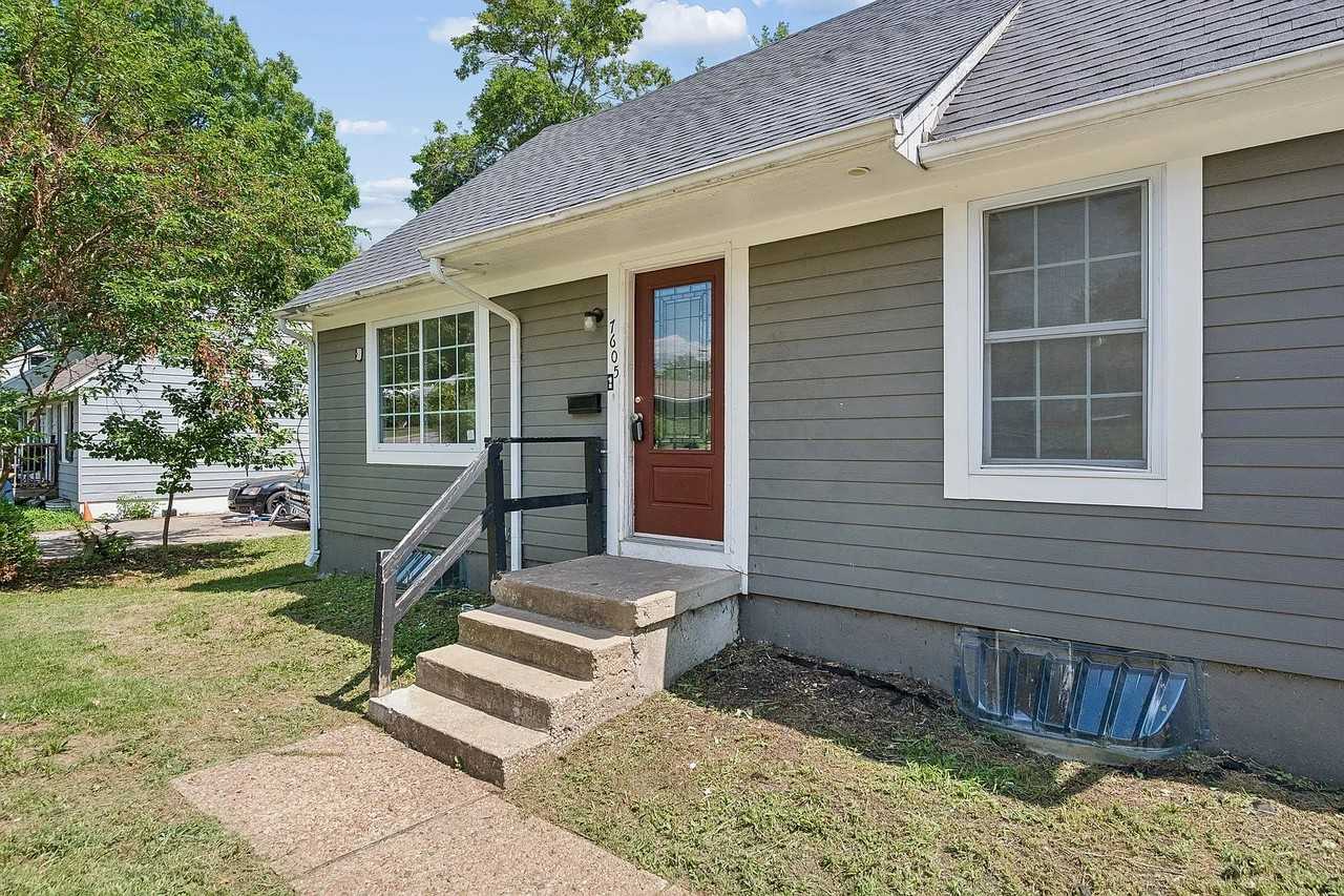 7605 E 50th St - Photo 2 of 28