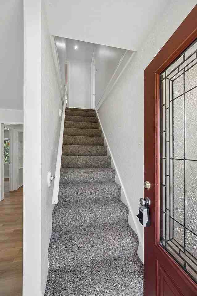 7605 E 50th St - Photo 6 of 28