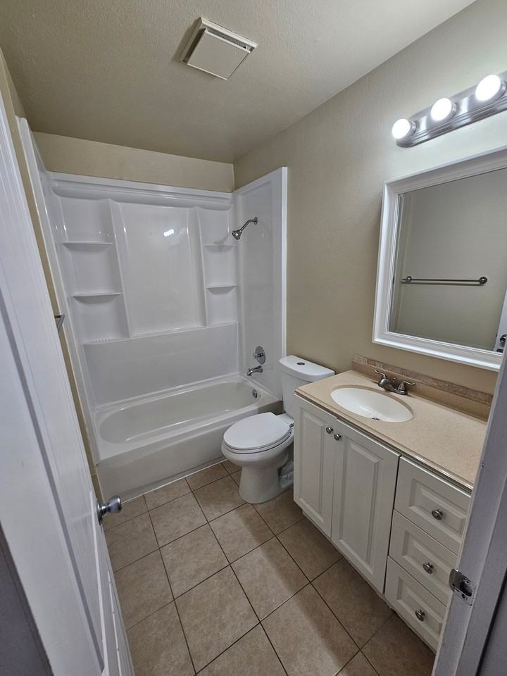 3963 W Dimrall Dr #B - Photo 3 of 16