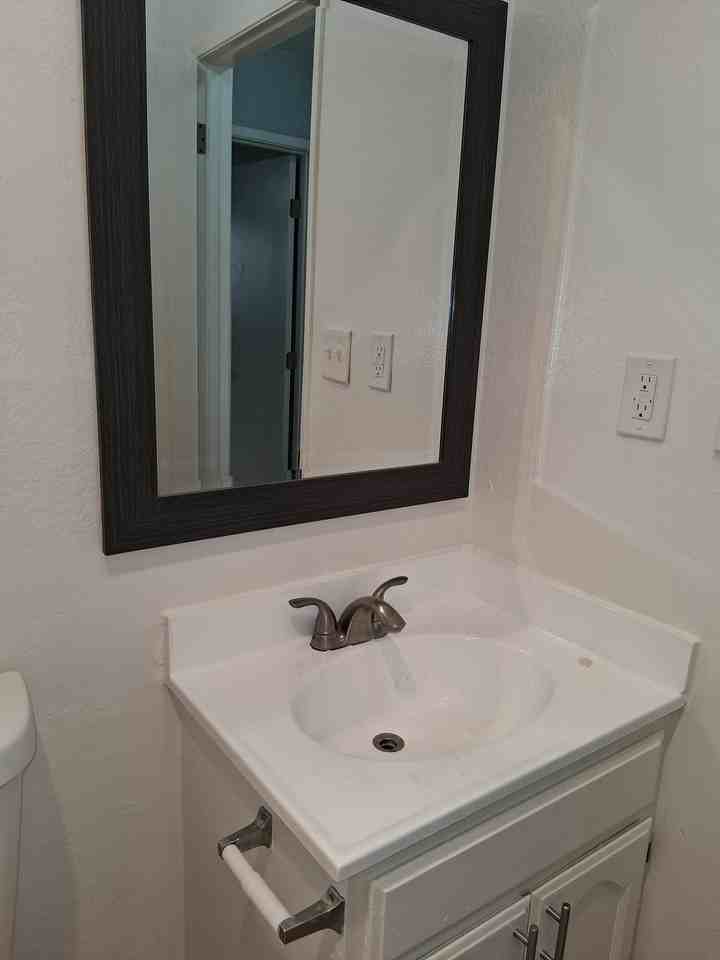 8014 Woodman Ave #3 - Photo 7 of 11