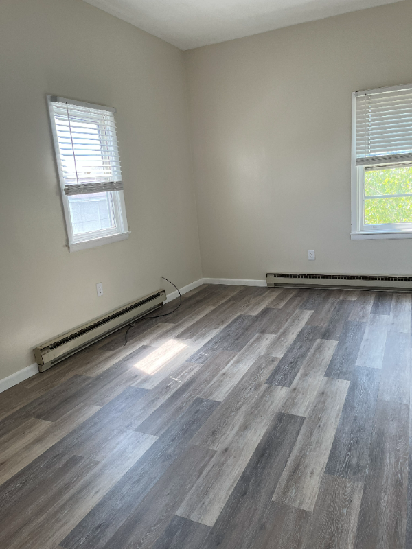 801 Lincoln St #2F - Photo 2 of 11