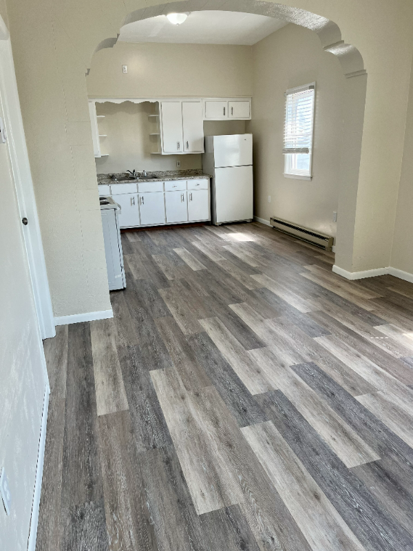 801 Lincoln St #2F - Photo 5 of 11